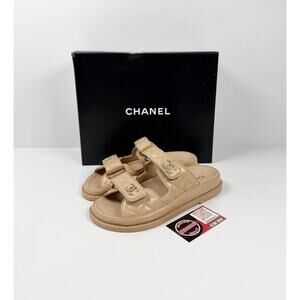 Size 6 - Chanel Quilted Lambskin Dad Chain CC Sandals NEW!